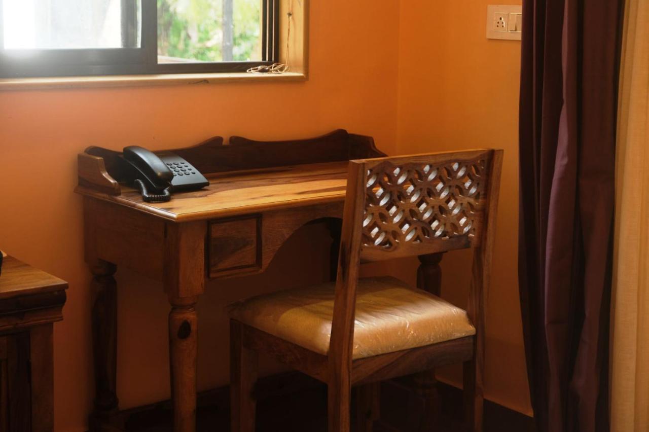 Atmani Waterfront Resort Cola Ngoại thất bức ảnh