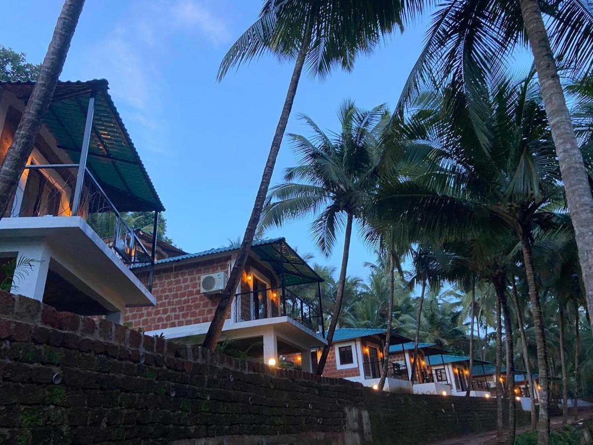 Atmani Waterfront Resort Cola Ngoại thất bức ảnh