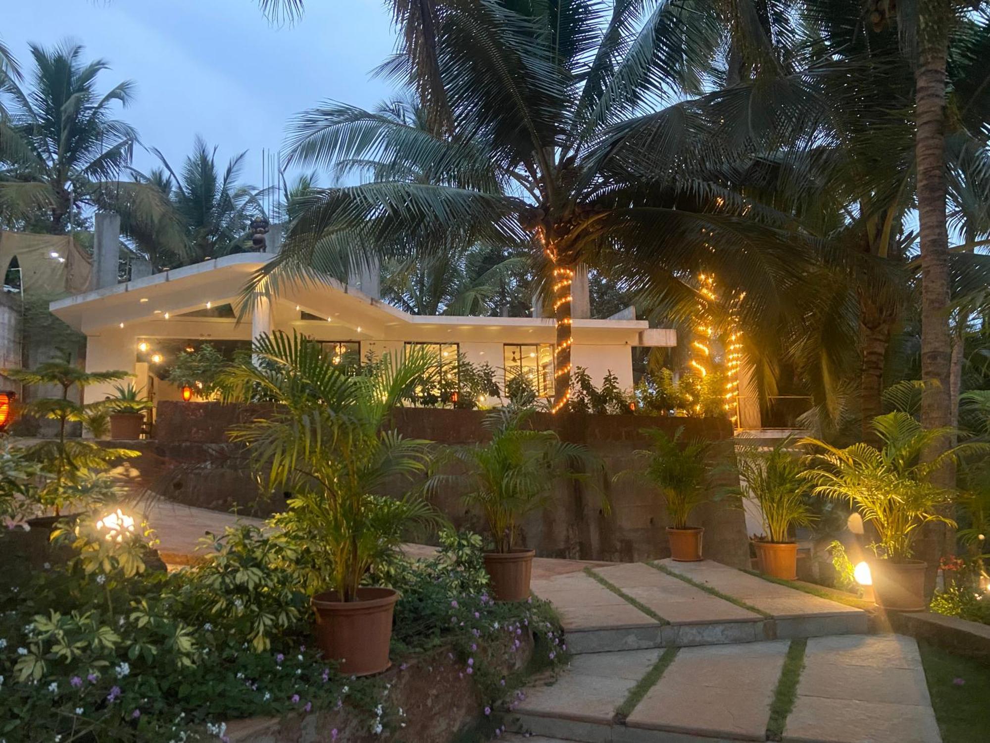 Atmani Waterfront Resort Cola Ngoại thất bức ảnh