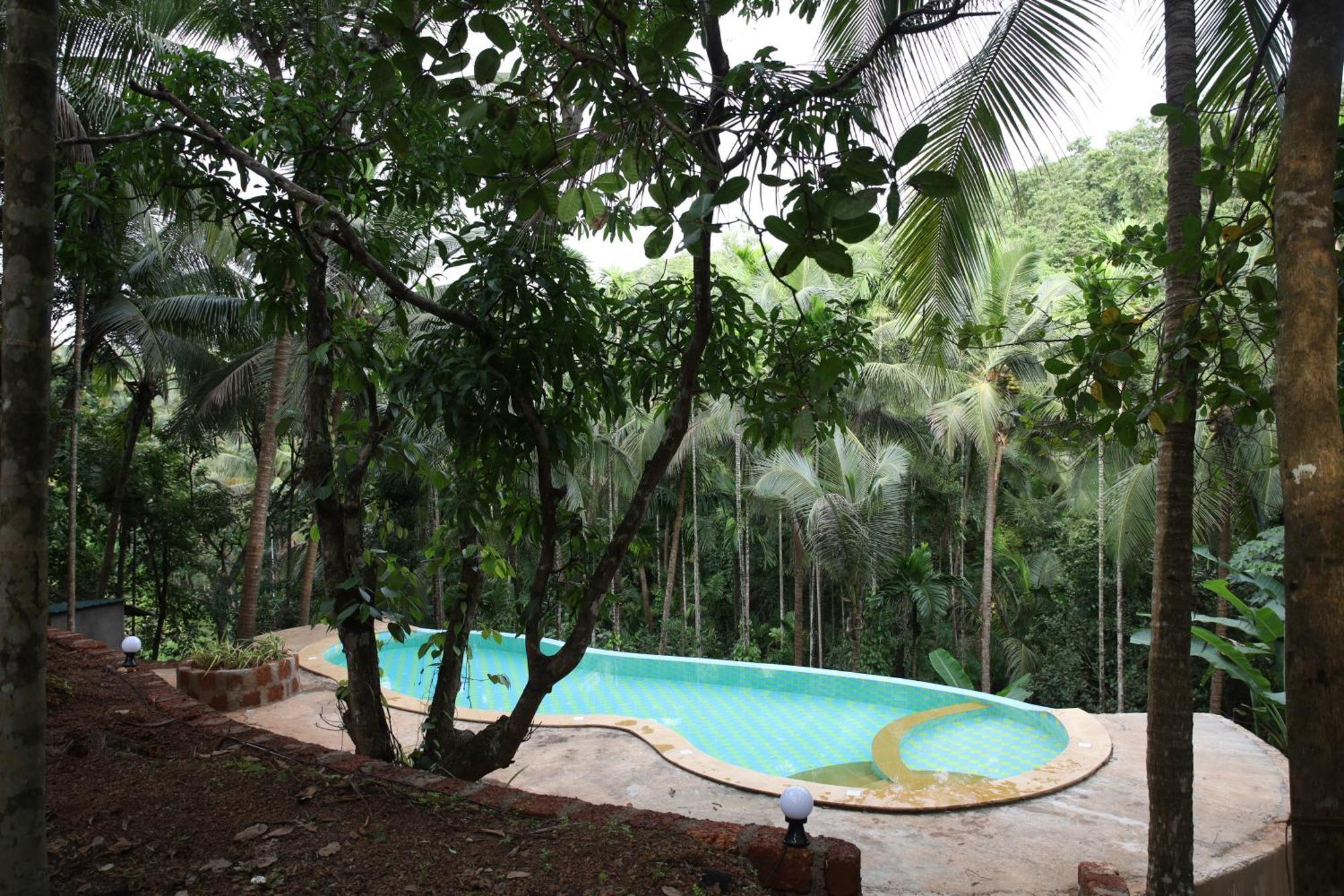 Atmani Waterfront Resort Cola Ngoại thất bức ảnh